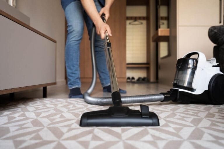Pros And Cons of Carpet Cleaning Methods