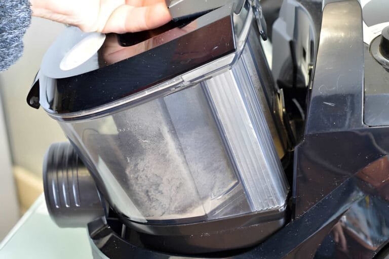 How to Clean Bissell Vacuum Filter