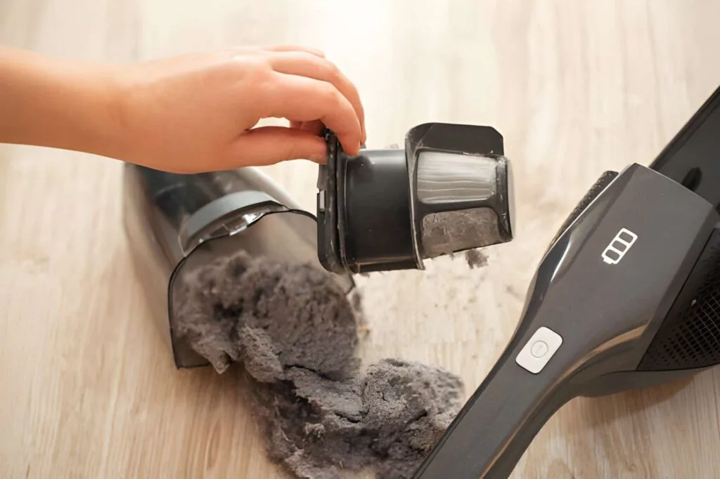 How to Empty Ryobi Hand Vacuum